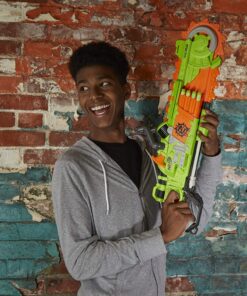 NERF ZOMBIE STRIKE BRAINSAW BLASTER có khả năng bắn 8 viên đạn