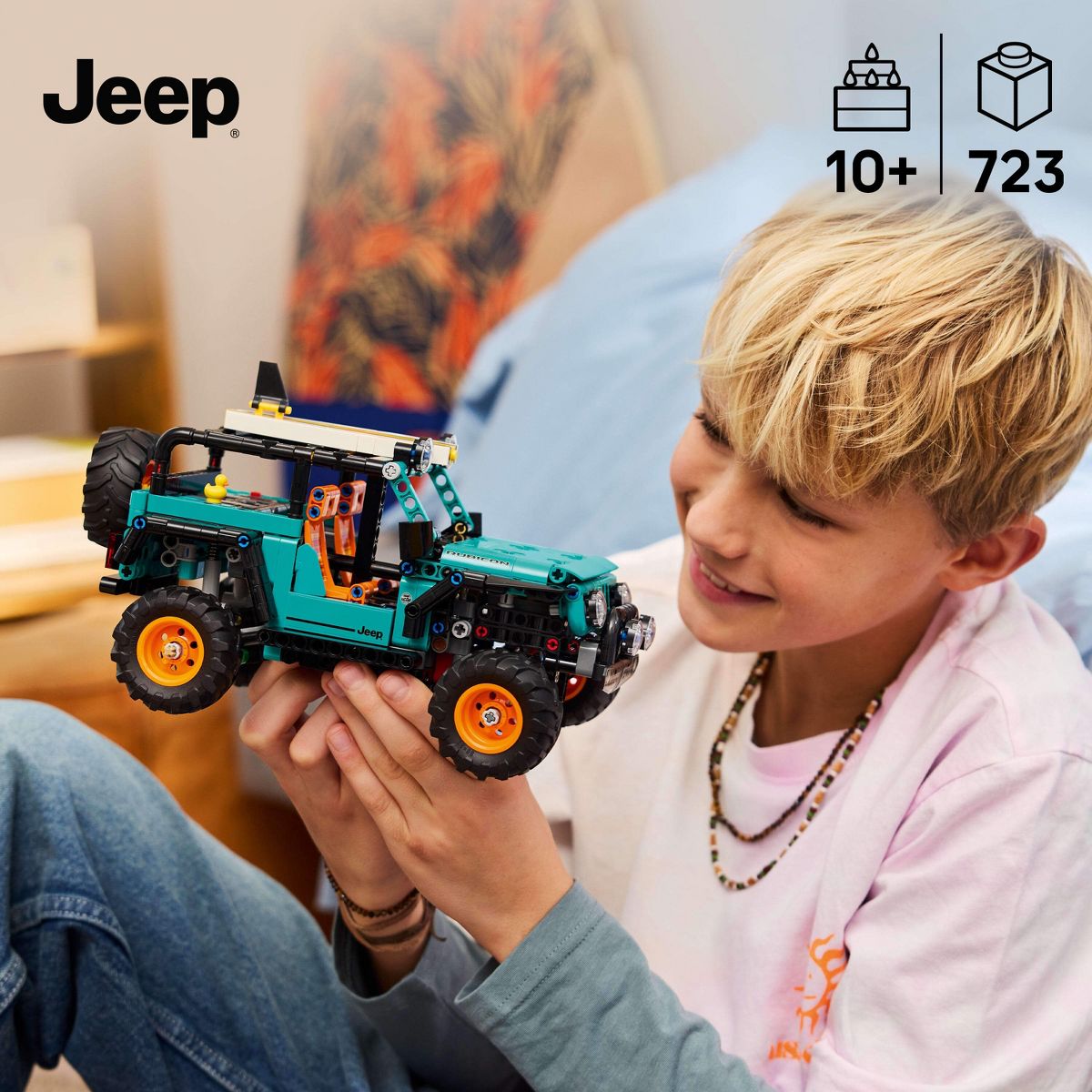 Khoang nội thất và động cơ LEGO Jeep Wrangler Rubicon 42227