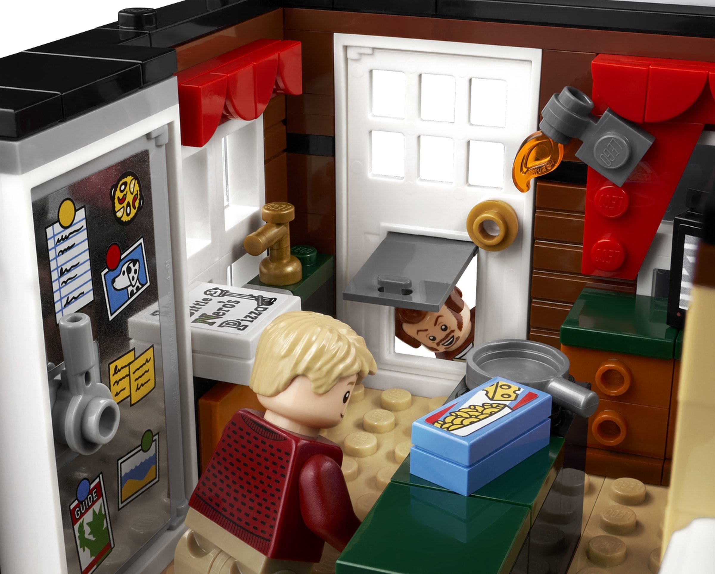 LEGO Home Alone 21330 chi tiết mặt trước