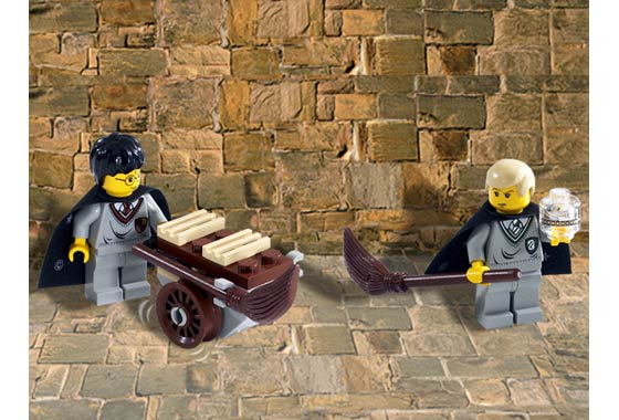 Flying Lesson 4711 - góc nhìn khác của bộ LEGO