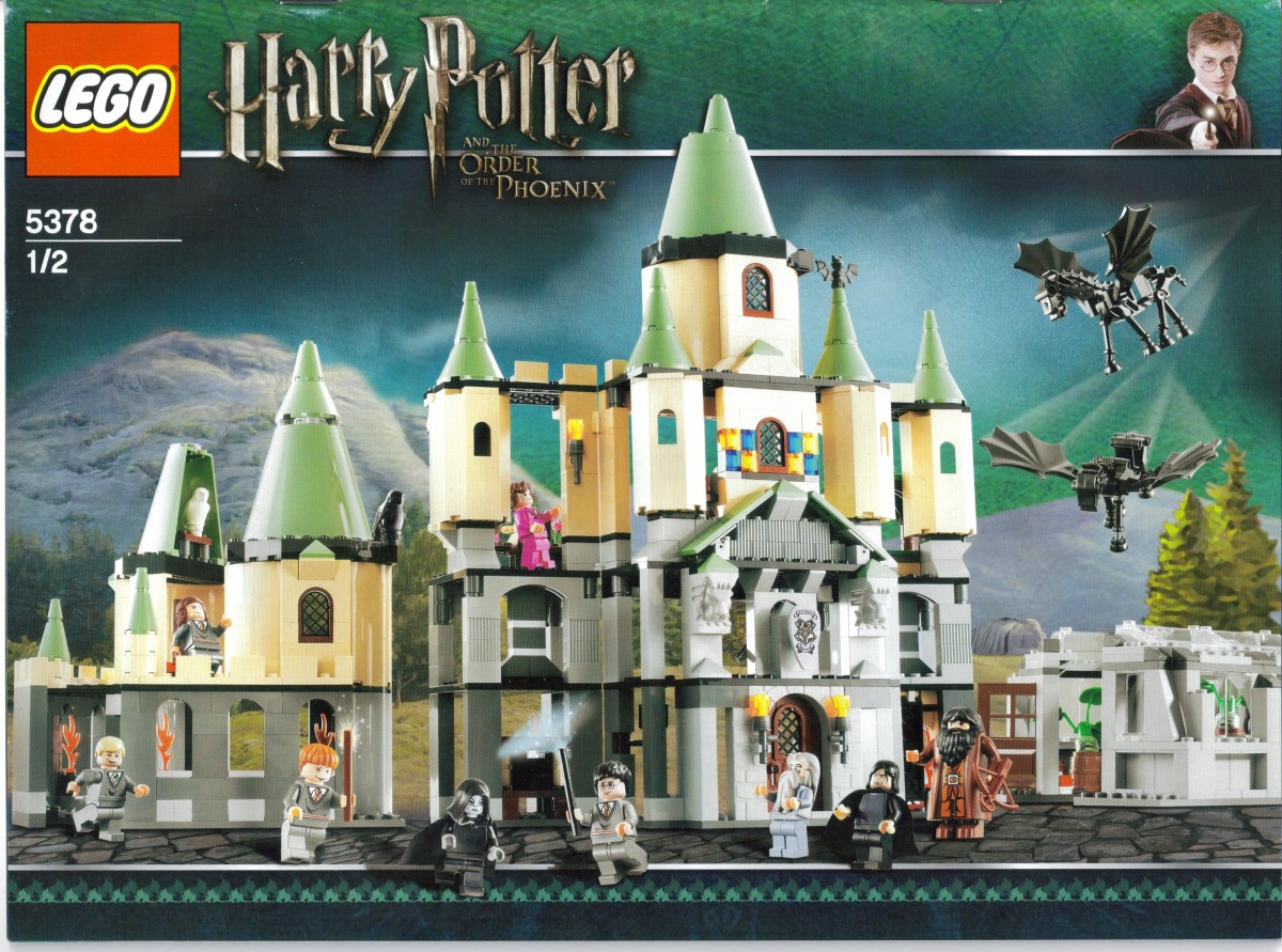 Hogwarts Castle 5378 - hình ảnh tổng thể bộ LEGO