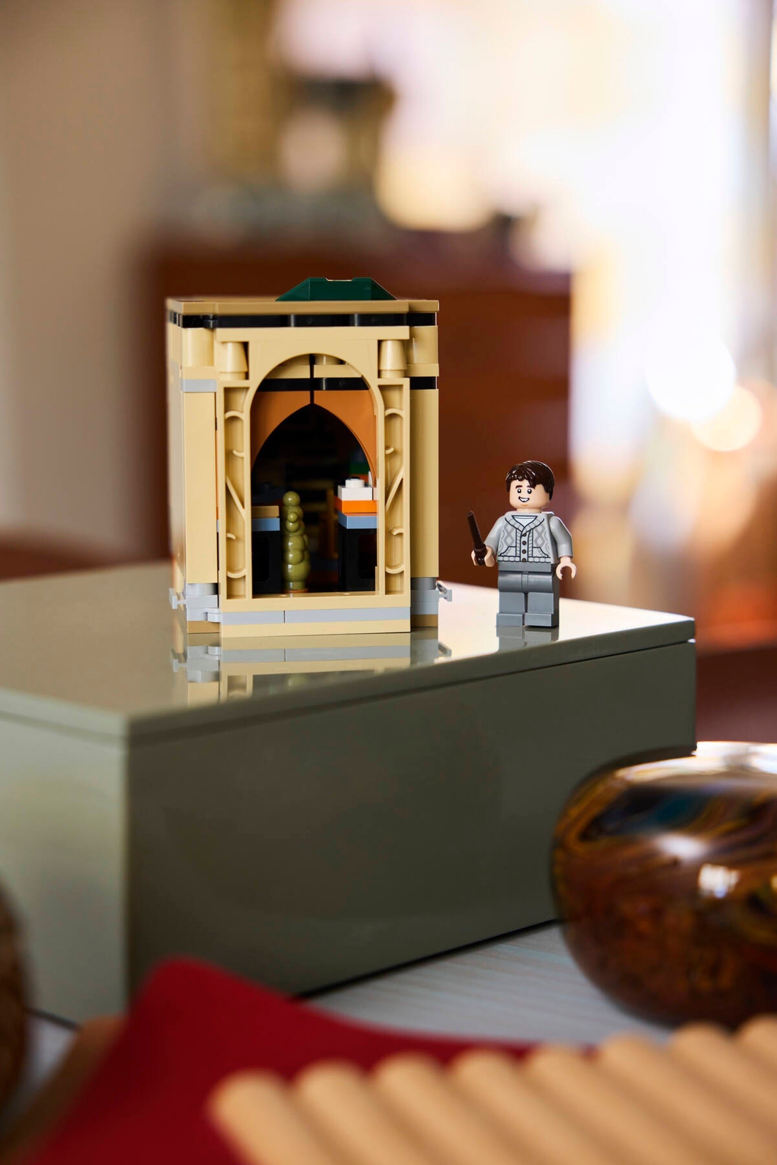 Hogwarts Castle: Room of Requirement 40770 - hình ảnh chi tiết bộ LEGO