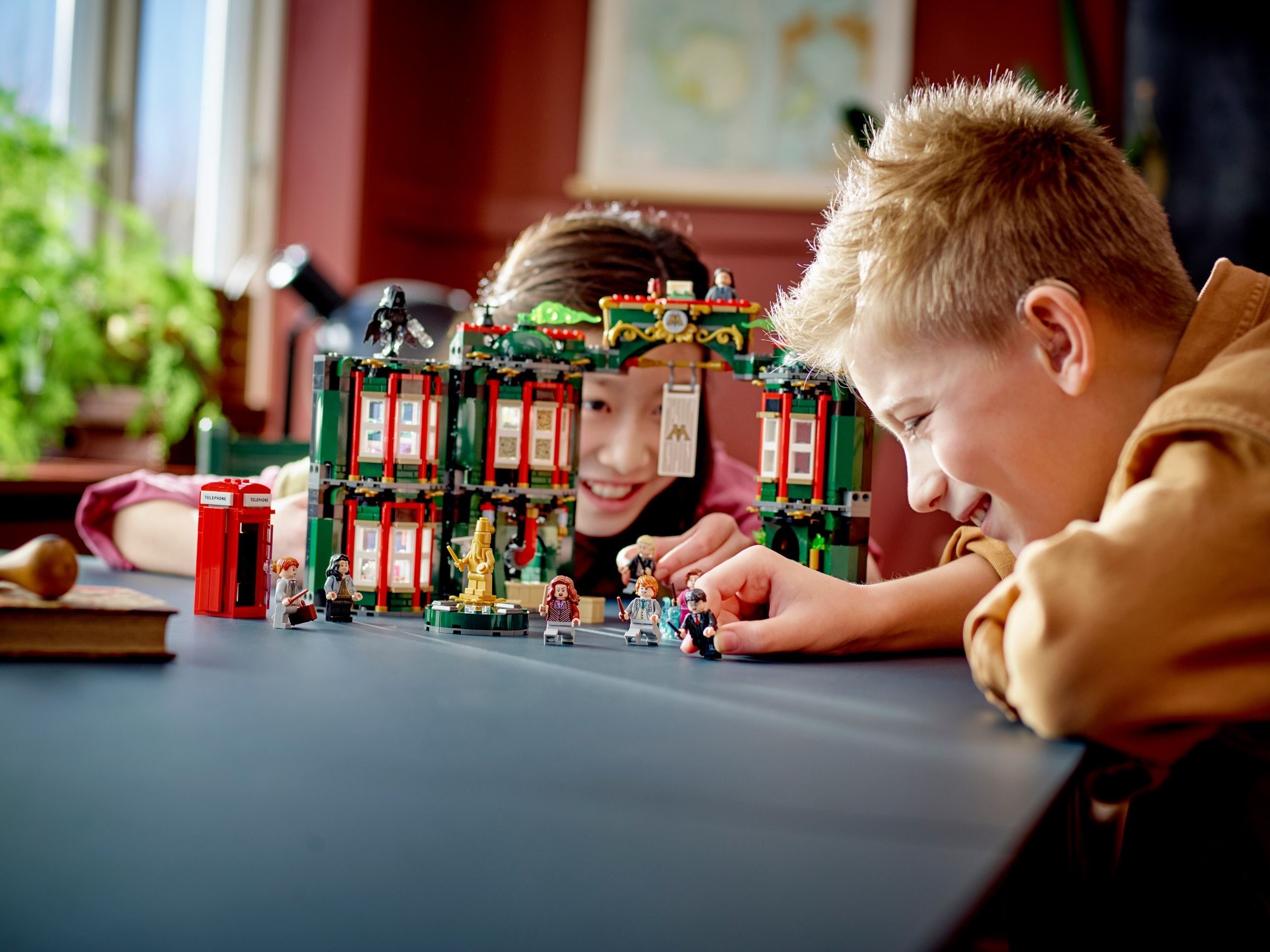 The Ministry of Magic 76403 - hình ảnh chi tiết bộ LEGO