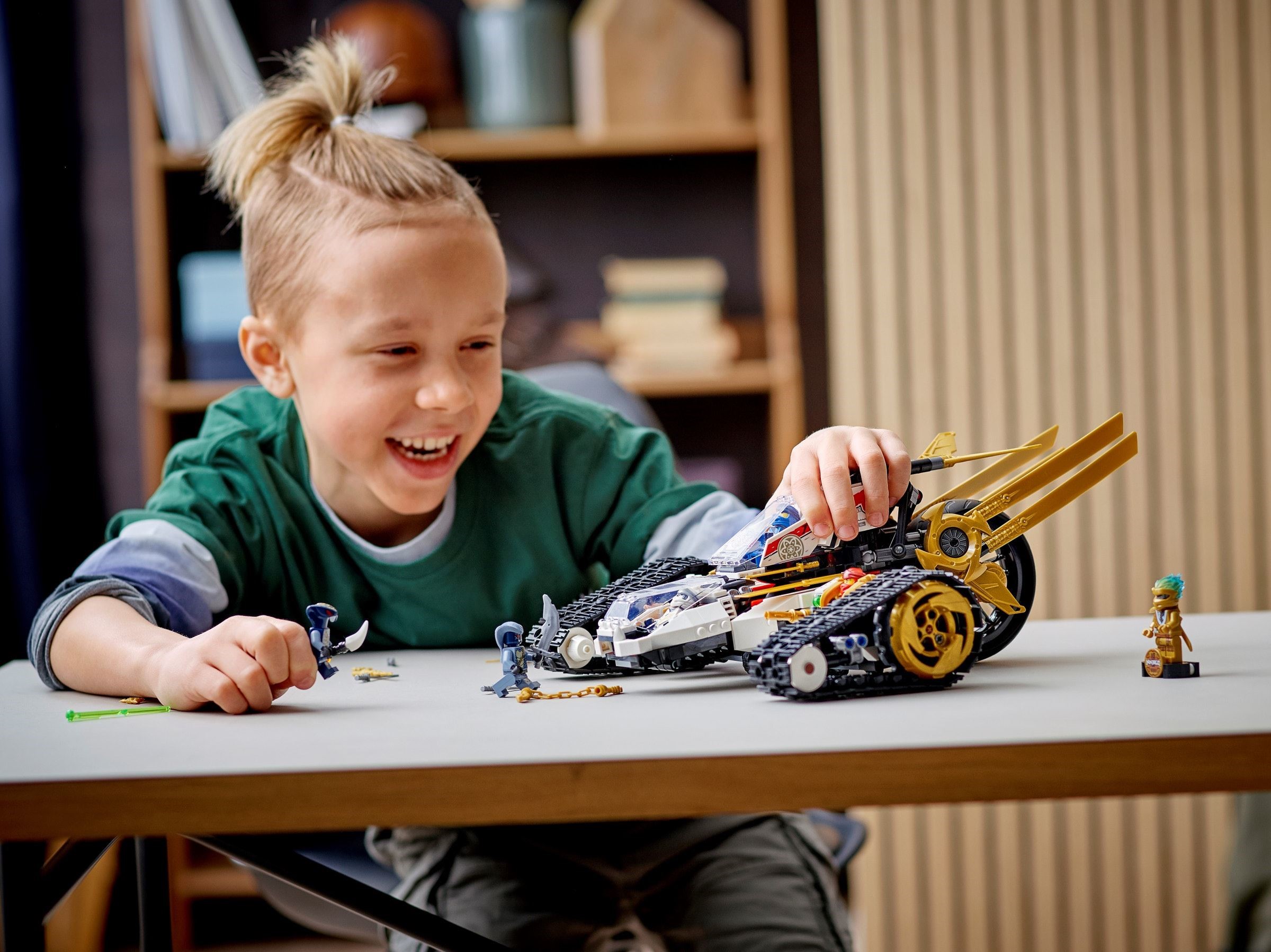 Ultra Sonic Raider 71739 - hình ảnh chi tiết bộ LEGO