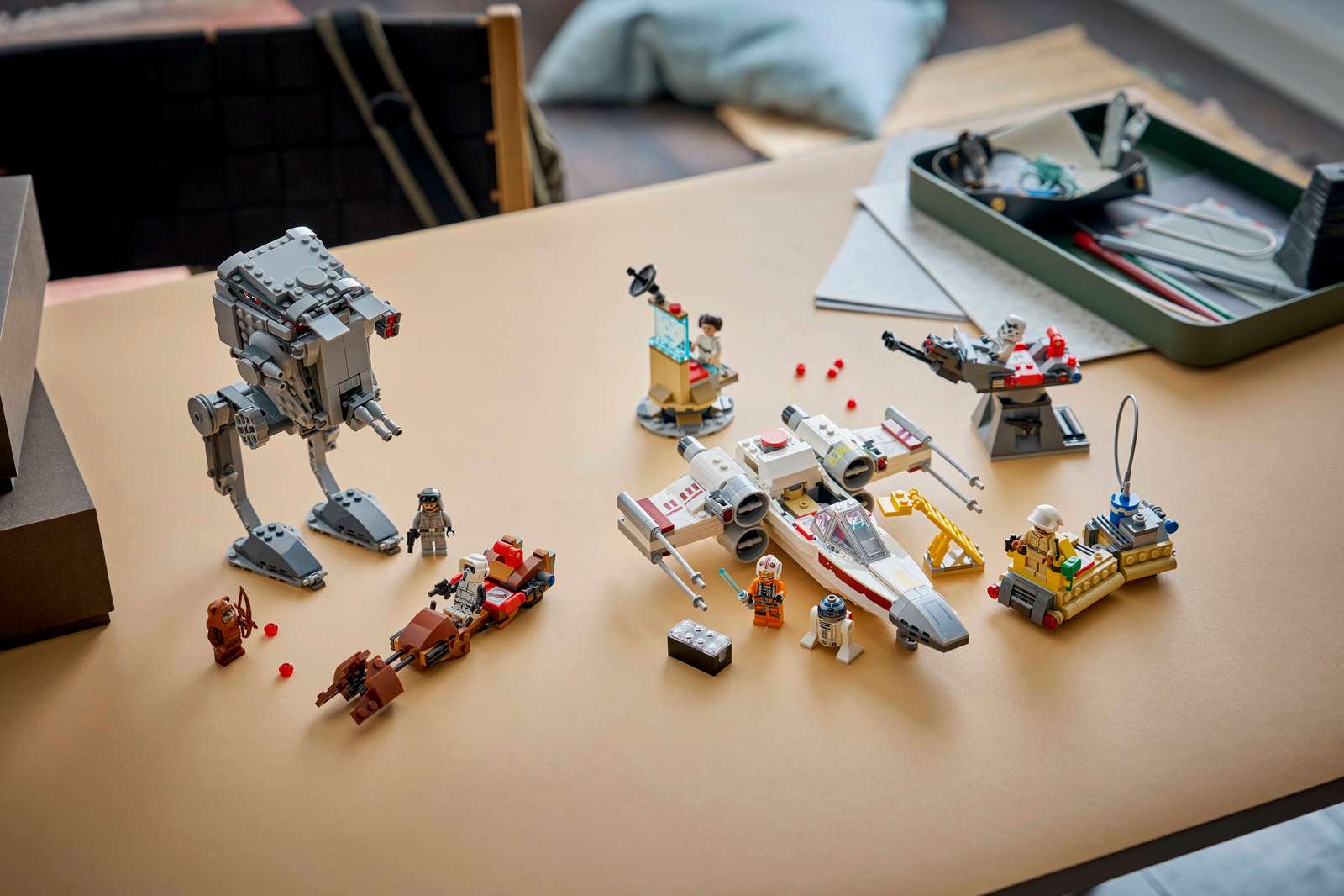 anh-thuc-te-lego-75424-at-st-attack-on-endor-tong-the