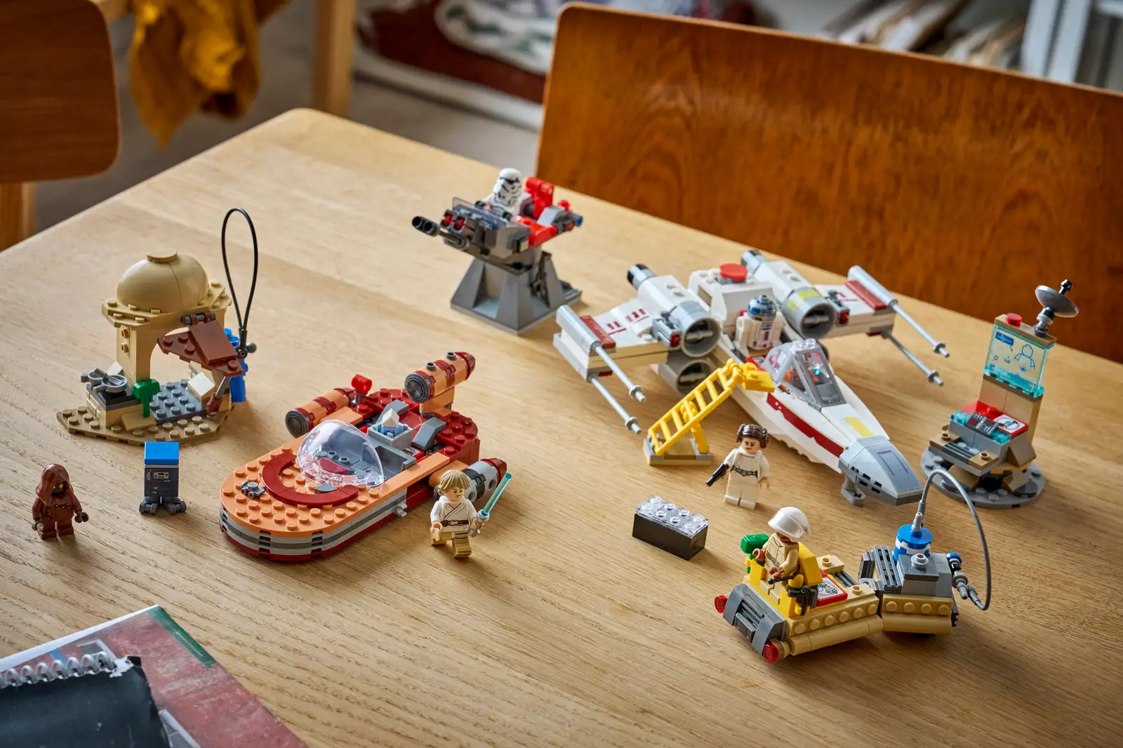 anh-thuc-te-lego-75420-luke-s-landspeeder-tong-the