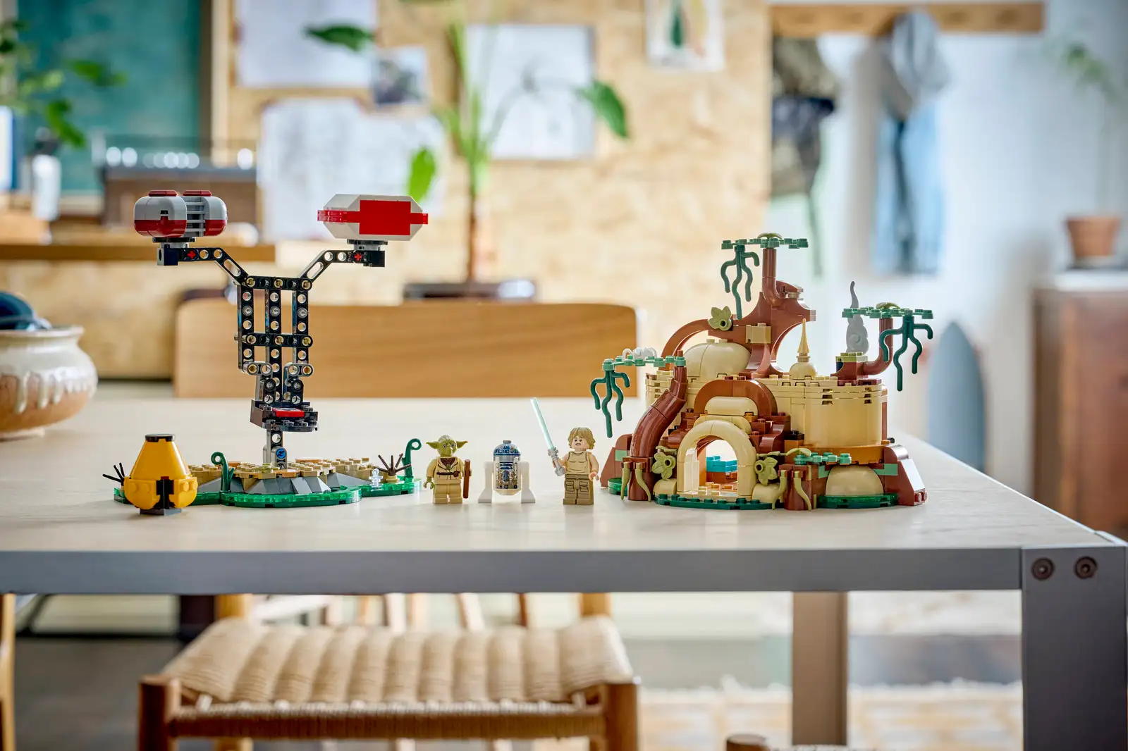 anh-thuc-te-lego-75422-yoda-s-hut-and-jedi-training-dang-lap-va-hoan-thien
